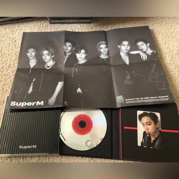 SuperM 1st Album United Version with Kai Photocard - Picture 10 of 10